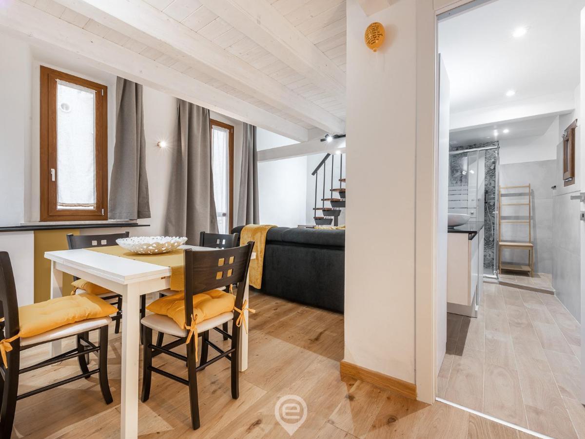 Modern Gem In Castello Apartment